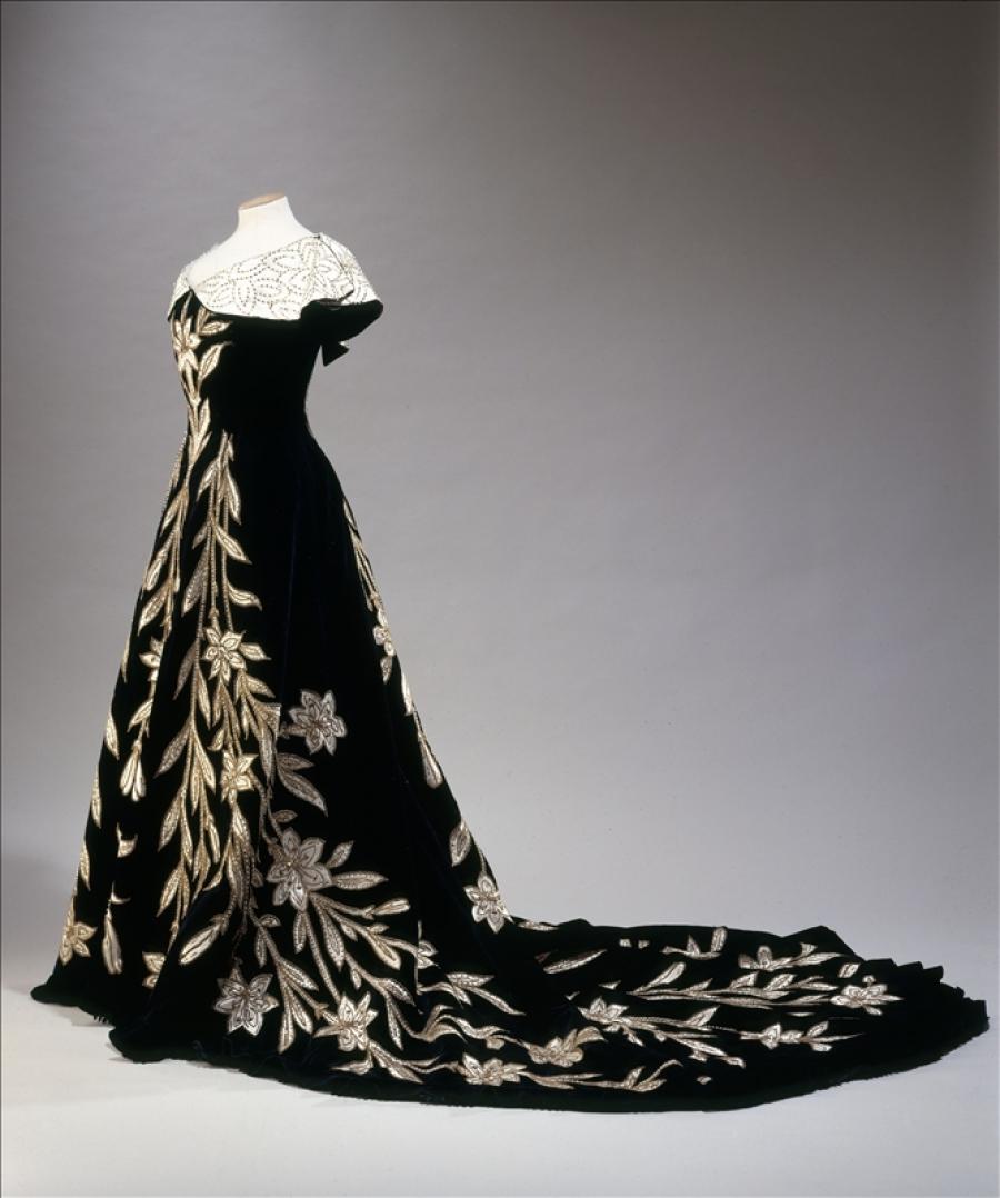 The 'Lily' evening gown, Worth | Palais Galliera | Musée de la ...