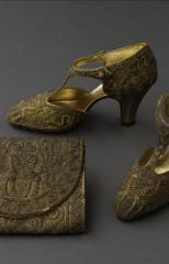Pair of T-bar shoes and evening purse, Perugia © Stéphane Piera / Galliera / Roger-Viollet
