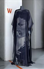 vue de la robe "Coco Chanel", Jean-Charles de Castelbajac