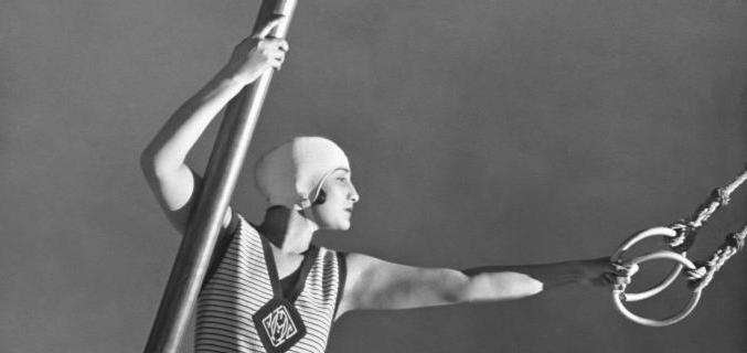 Mademoiselle Alicia, maillot de bain, Patou, 1928 (c) George Hoyningen-Huene, Estate Archives