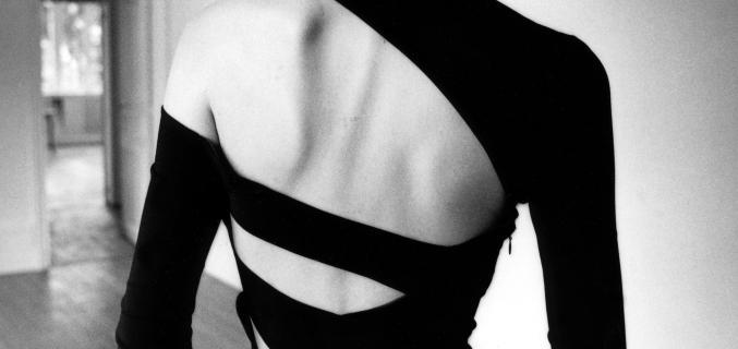 Kim Inslinski by Jeanloup Sieff, Martine Sitbon top and skirt, New York, 1997. © Estate of Jeanloup Sieff