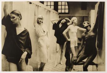 'Bathhouse, Vogue, New York, 1975' par Deborah Turbeville © Deborah Turbeville