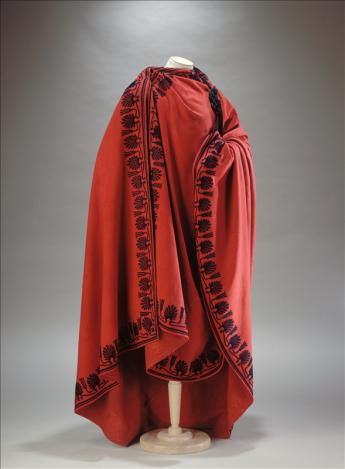 'The People's representative' coat © L. Degrâces et Ph. Joffre / Paris Musées, Palais Galliera