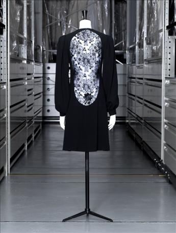 vue de la robe du soir courte, Yves Saint Laurent 