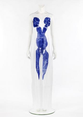 "Céline – Yves Klein" dress, Céline © Françoise Cochennec / Galliera / Roger-Viollet