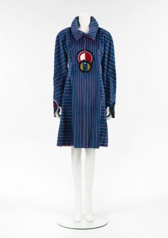 Coat, Fendi by Karl Lagerfeld © Françoise Cochennec / Galliera / Roger-Viollet